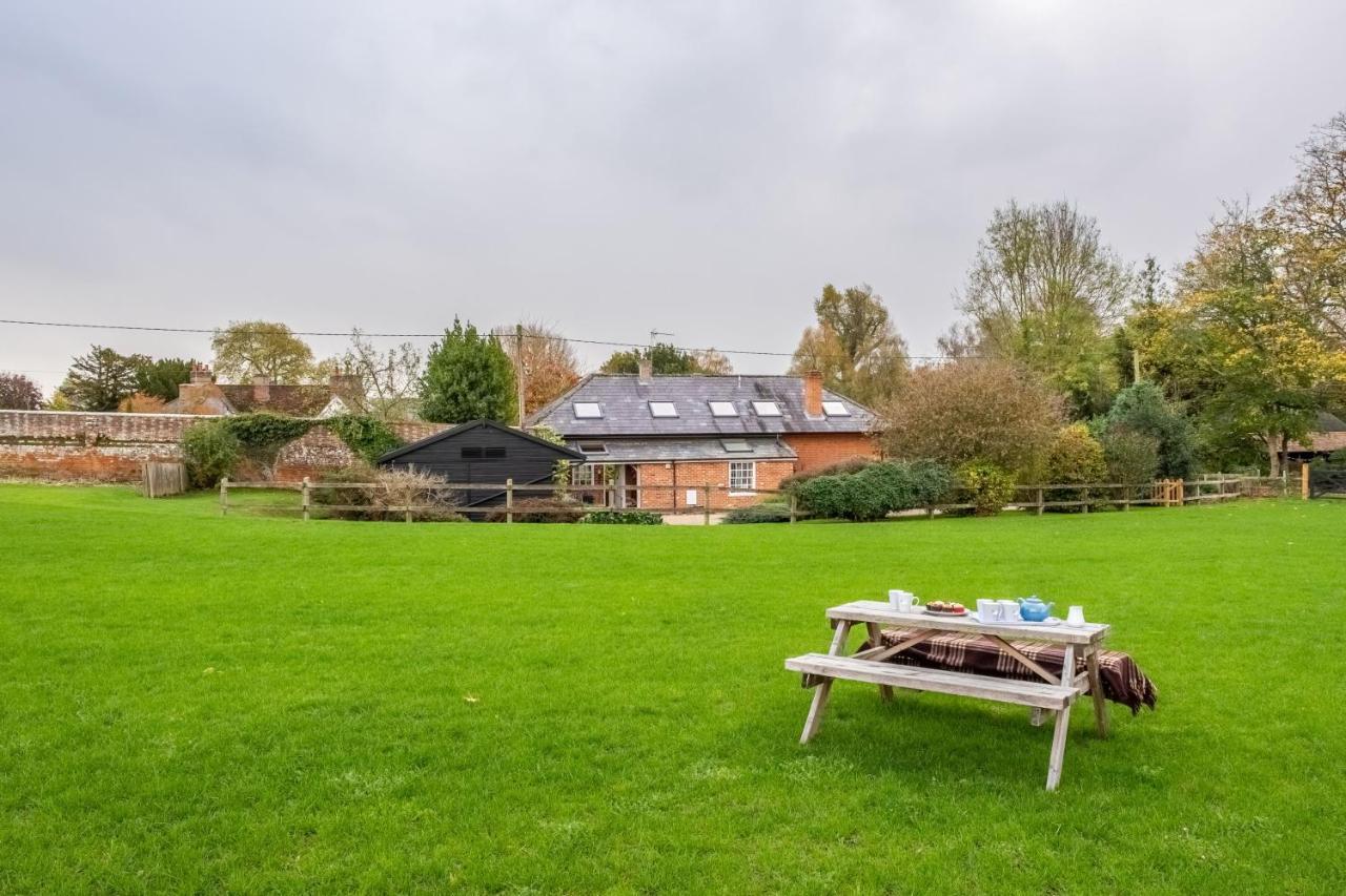 Maltings Lodge Chelsworth Eksteriør bilde